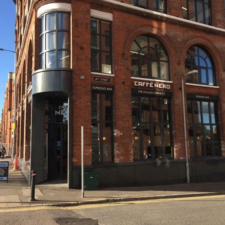 City Centre Belfast Free Parking Екстер'єр фото