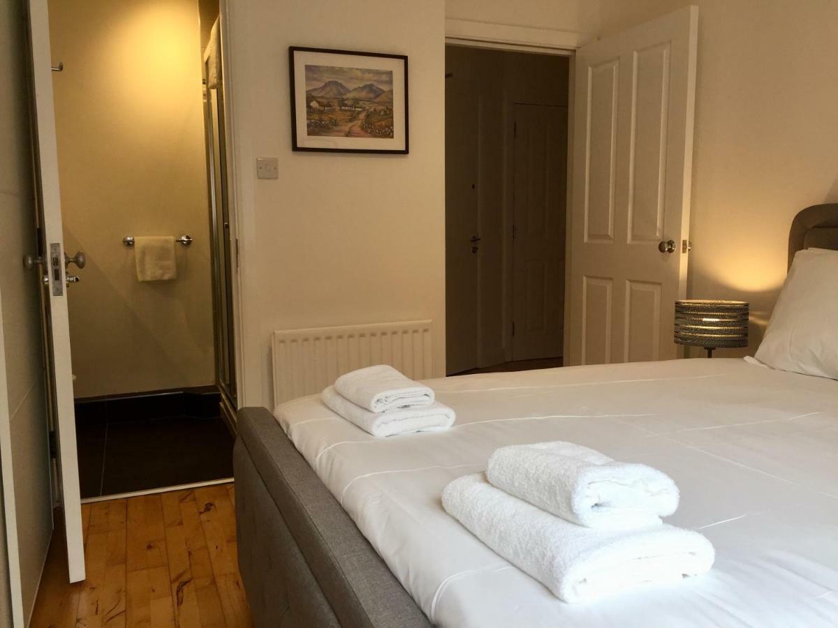 City Centre Belfast Free Parking Екстер'єр фото
