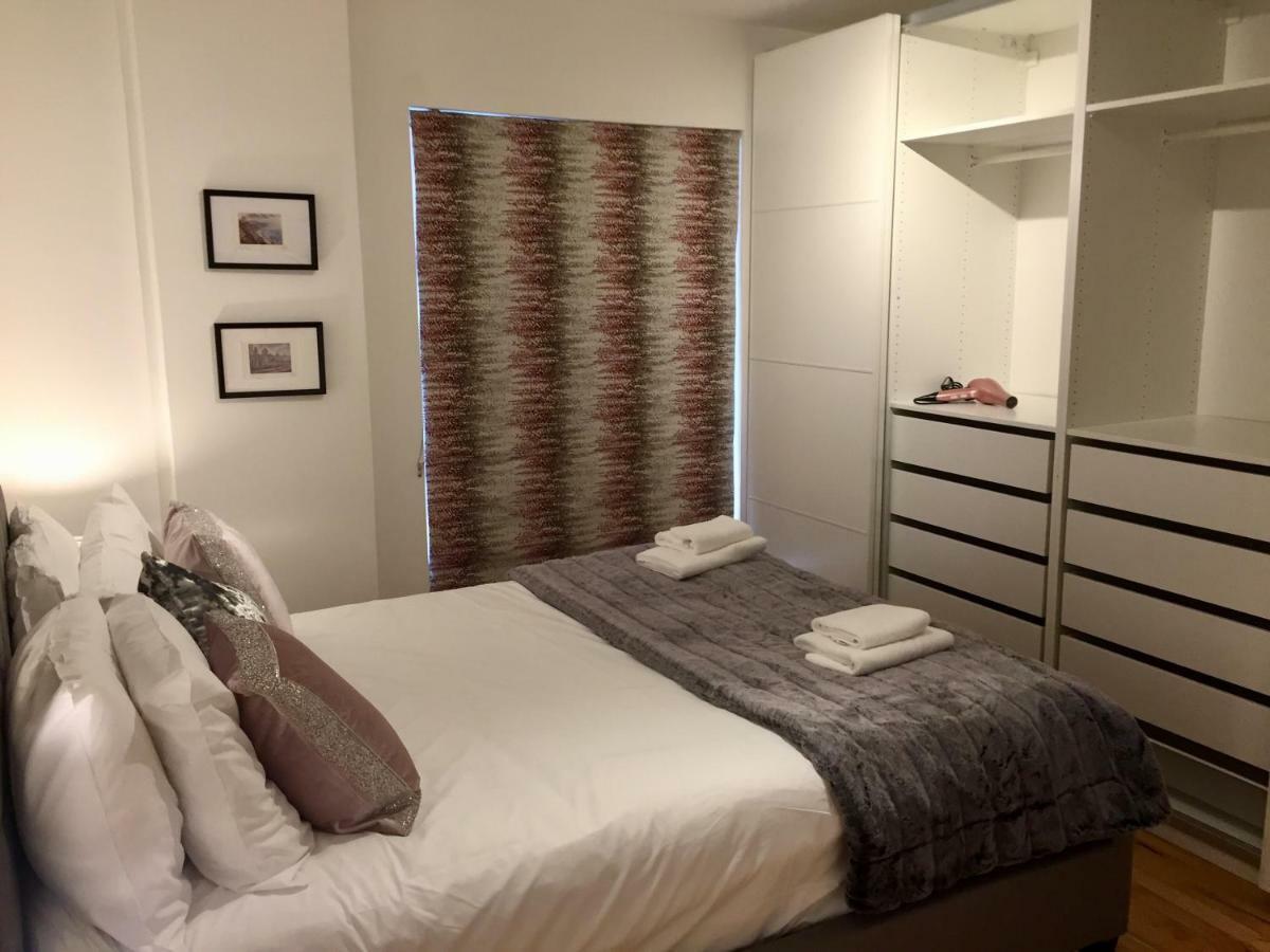 City Centre Belfast Free Parking Екстер'єр фото