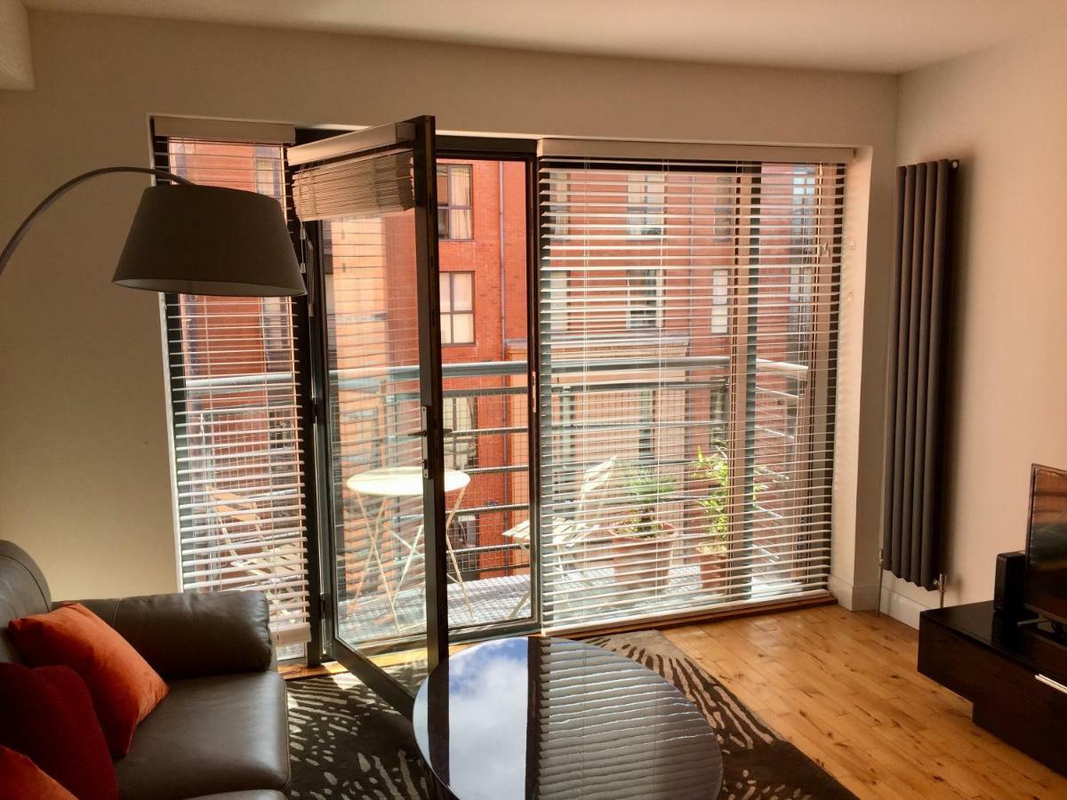 City Centre Belfast Free Parking Екстер'єр фото